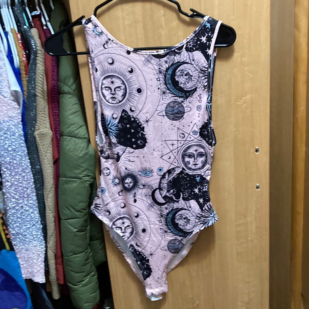 BRAND NEW! SUN AND MOON BODYSUIT!